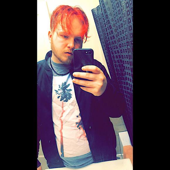 Meet your Posher, Preston - Picture 1 of 1